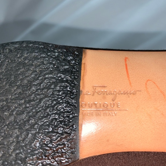 SALVATORE FERRAGAMO size 7B brown suede LOAFERS - Picture 3 of 12